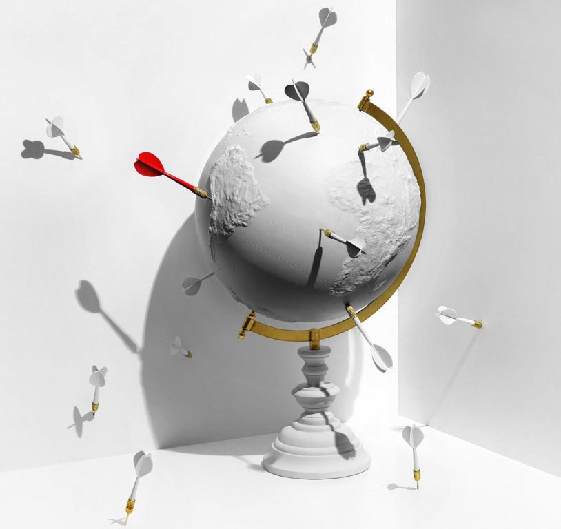 darts-globe-red-arrow